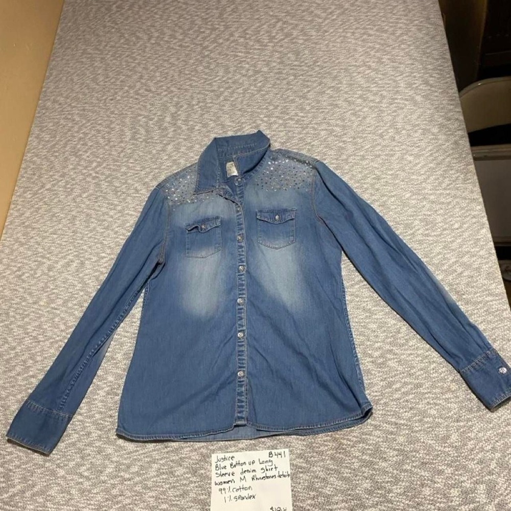 Justice blue button up long sleeve denim shirt women M. Rhinestone. SKU-B441